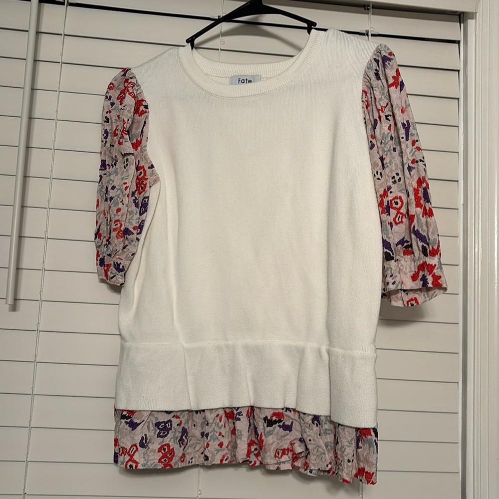Fate short sleeve sweater